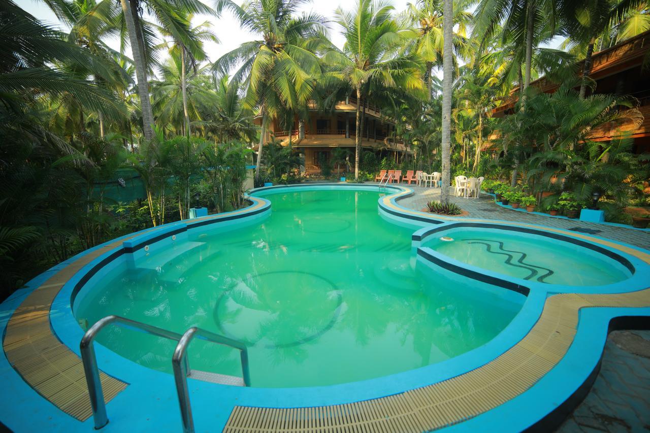 Hotel Wild Palms On Sea à Kazhakuttam Extérieur photo